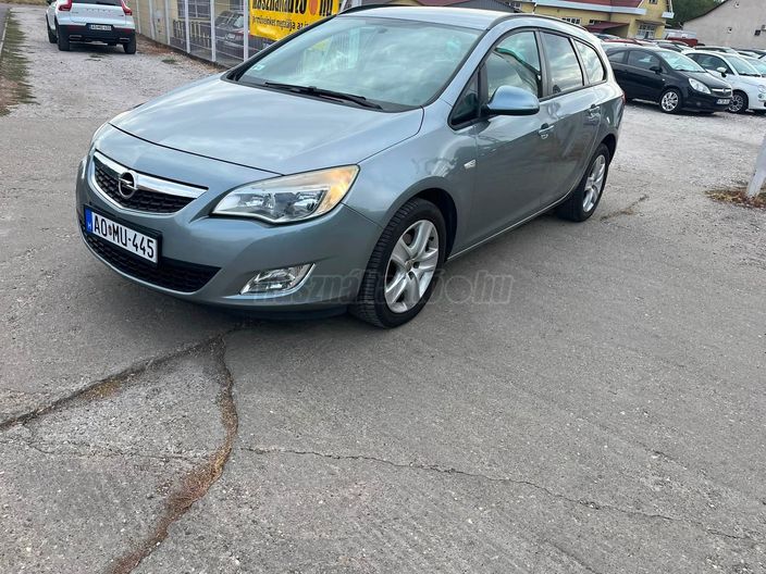 OPEL ASTRA J Sports Tourer 1.7 CDTI Enjoy