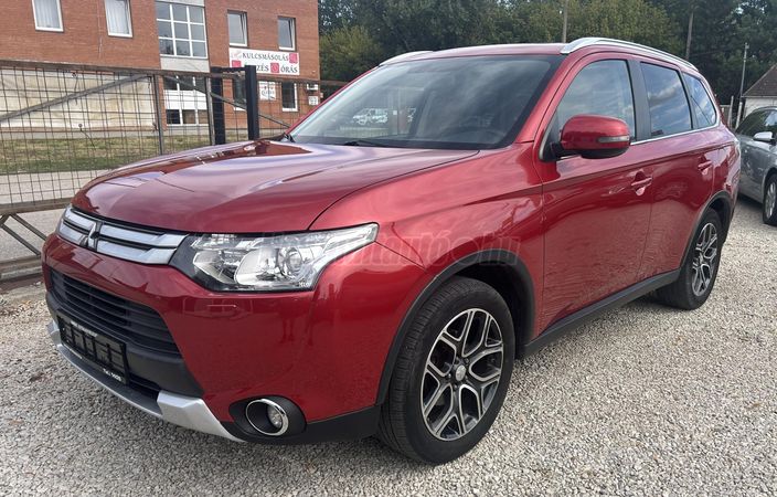 MITSUBISHI OUTLANDER 2.2 DI-D Intense Plus 4WD