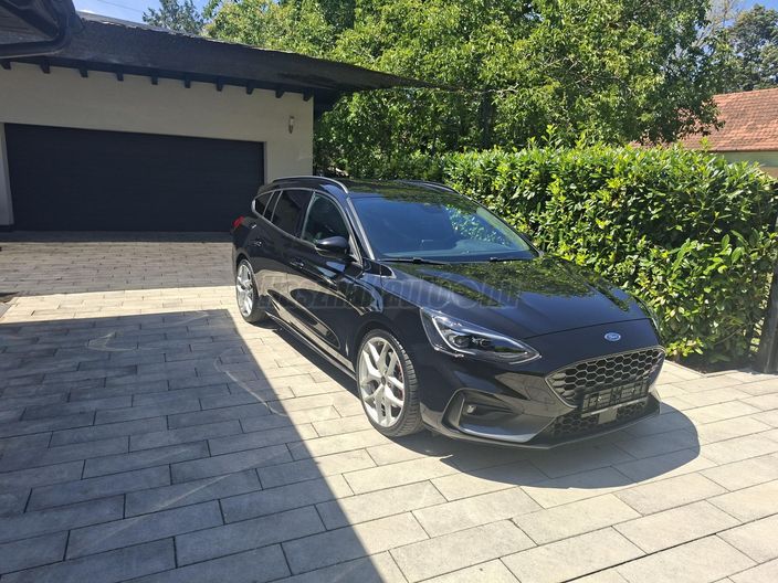 FORD FOCUS 2.3 EcoBoost ST3