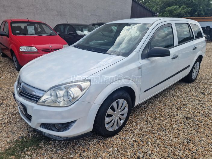 OPEL ASTRA H Caravan 1.4 Cosmo