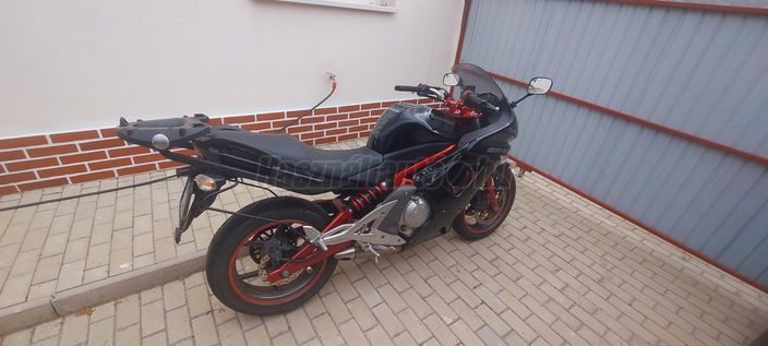KAWASAKI ER-6F