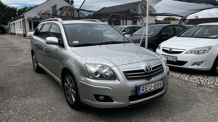 TOYOTA AVENSIS Wagon 2.2 D-4D Sol Plus