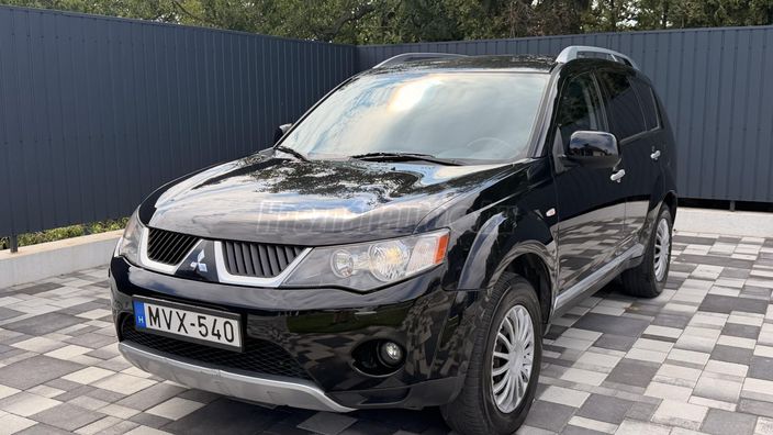 MITSUBISHI OUTLANDER 2.2 DI-D Intense Plus