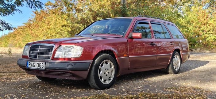 MERCEDES-BENZ E 250
