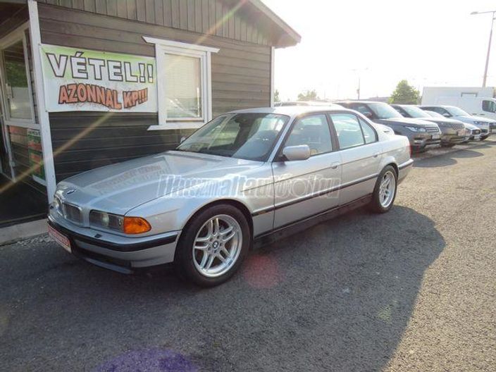 BMW 7-ES SOROZAT 740i