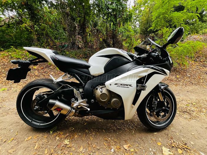 HONDA CBR 1000 RR