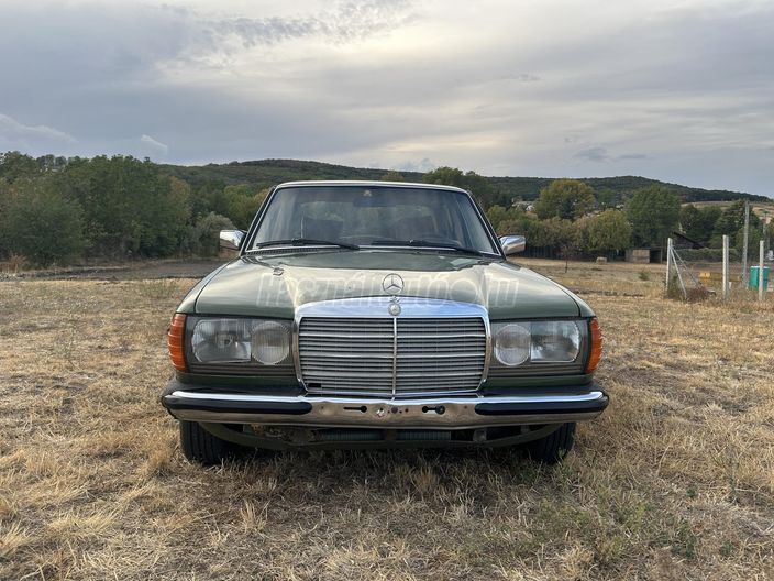 MERCEDES-BENZ 200