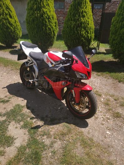 HONDA CBR 600 RR