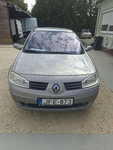RENAULT MEGANE 1.6 16V Authentique