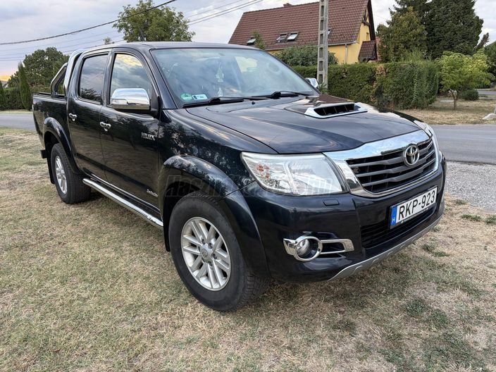 TOYOTA HILUX 2.4 D-4D 4x4 Double Active