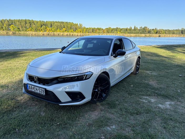 HONDA CIVIC 2.0 i-MMD Hybrid Sport eCVT