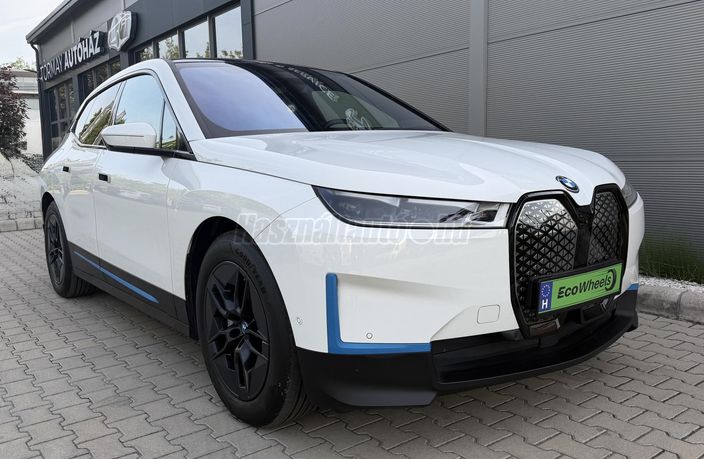 BMW IX xDrive40 74,1kWh