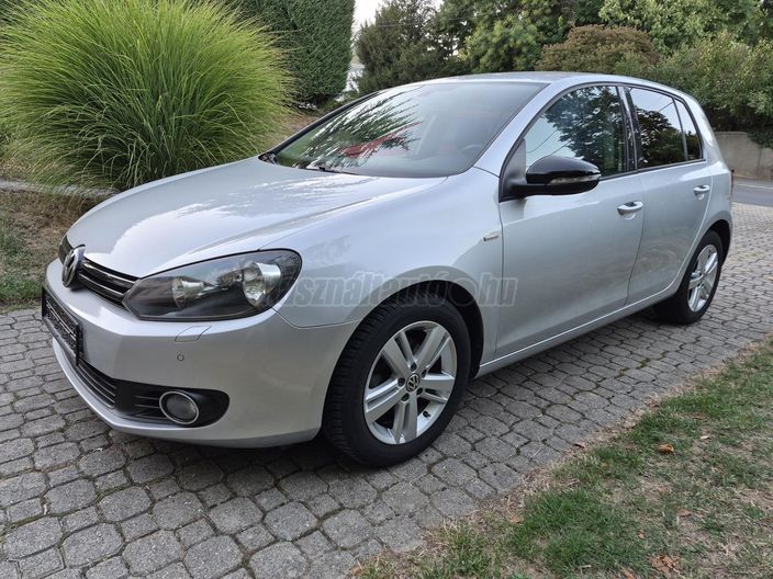 VOLKSWAGEN GOLF VI