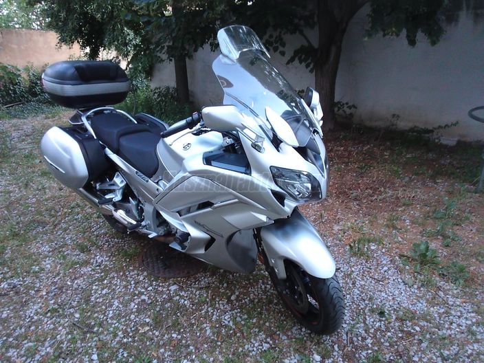 YAMAHA FJR 1300