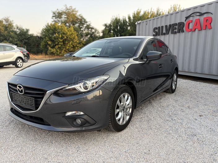 MAZDA 3 Sport 2.0 Revolution