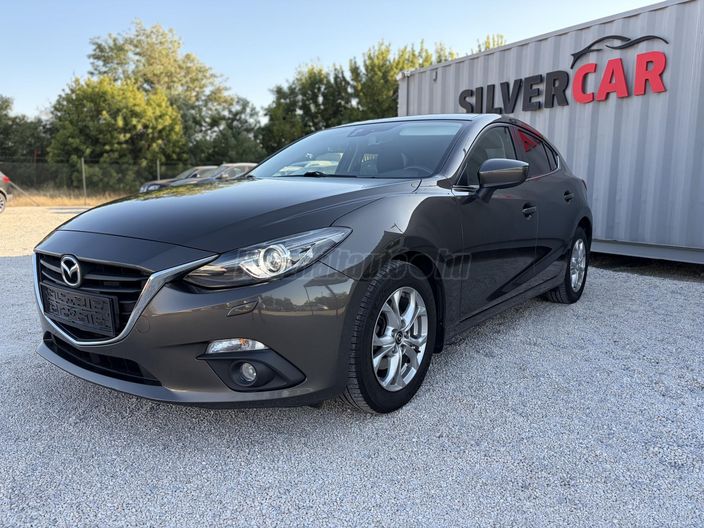 MAZDA 3 Sport 2.0 Revolution