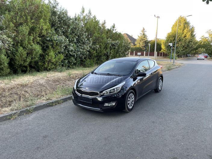 KIA PRO CEE'D 1.4 CVVT LX Base