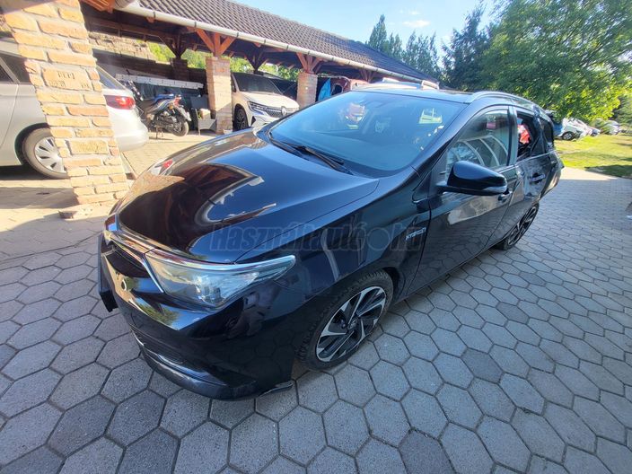 TOYOTA AURIS Touring Sports 1.8 HSD Executive TSS (Automata)