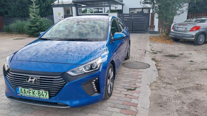 HYUNDAI IONIQ plug-in 1.6 GDi Comfort Navi DCT