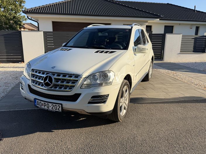 MERCEDES-BENZ ML 300 CDI BlueEFFICIENCY (Automata)