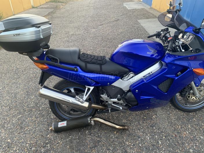 HONDA VFR 800