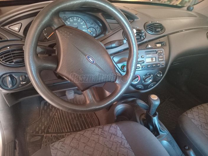 FORD FOCUS 1.6 Ambiente