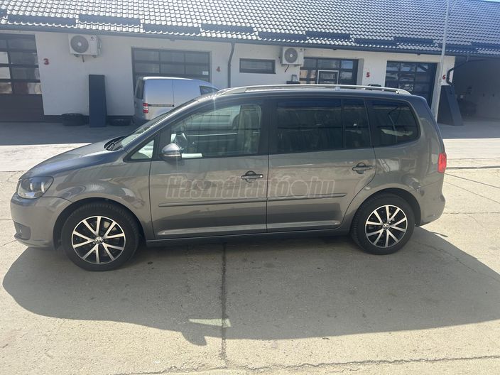 VOLKSWAGEN TOURAN 2.0 CR TDI Highline DSG