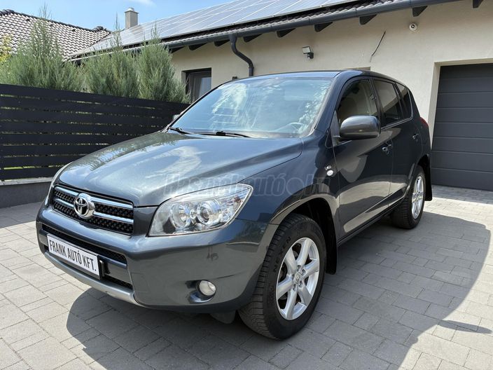 TOYOTA RAV 4 Rav4 2.2 D-4D 4x4 Sol