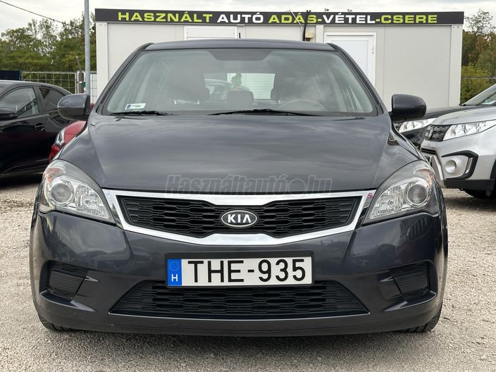 KIA CEE'D 1.6 EX