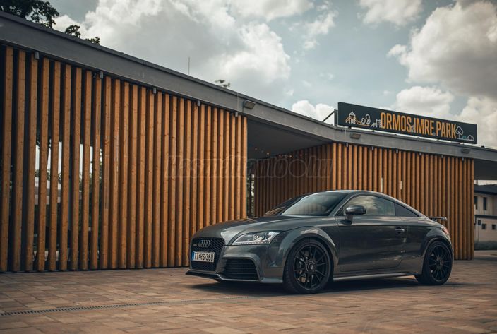 AUDI TTRS