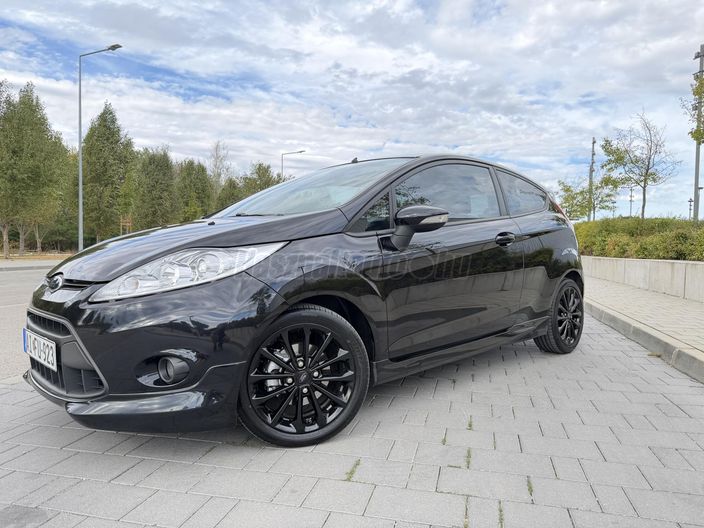FORD FIESTA 1.4 Titanium