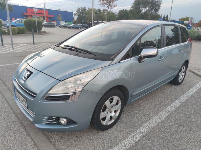 PEUGEOT 5008 1.6 VTi Confort