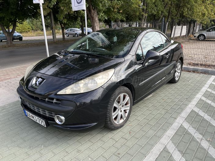 PEUGEOT 207 CC 1.6 HDi Feline