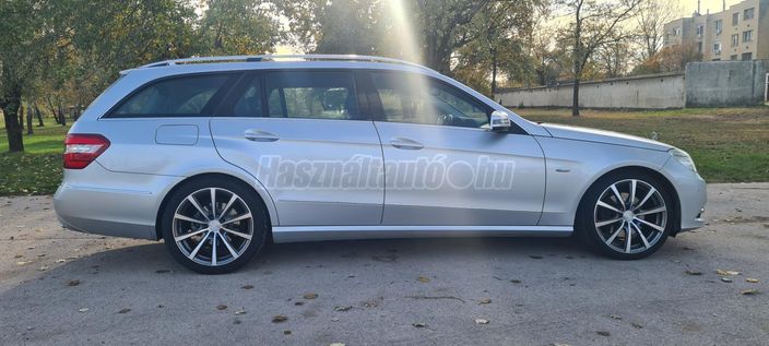 MERCEDES-BENZ E 250 CDI T BlueEFF. Elegance 7G-TRONIC