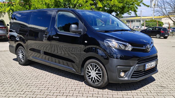 TOYOTA PROACE 2.0 D-4D Family Comfort L2H1