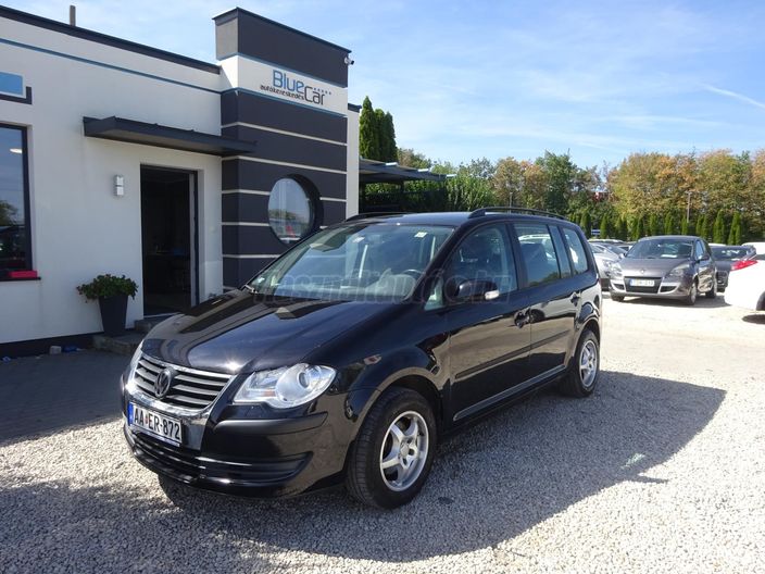 VOLKSWAGEN TOURAN 1.6 Conceptline