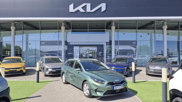 KIA CEE'D Ceed SW 1.5 T-GDI Gold DCT