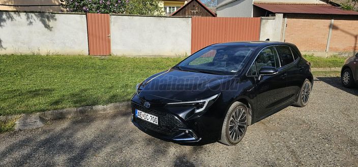 TOYOTA COROLLA 1.8 Hybrid Comfort Style Tech e-CVT