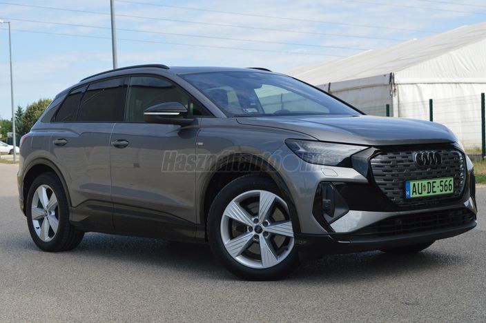 AUDI Q4 e-tron 50 quattro (Automata)