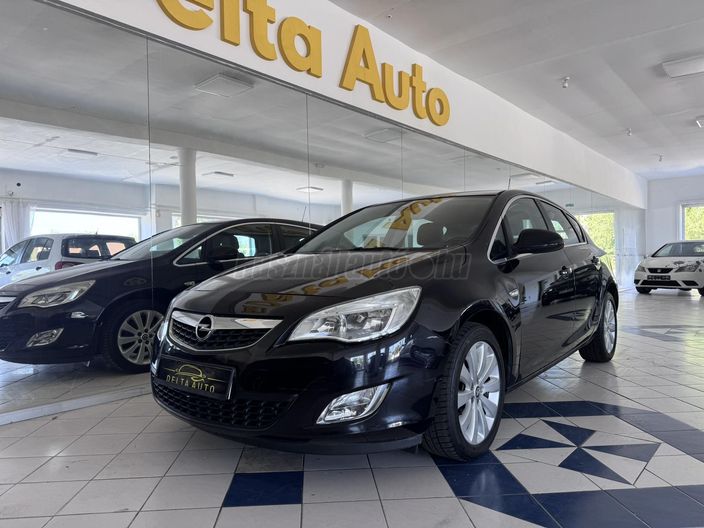 OPEL ASTRA J 1.6 Cosmo