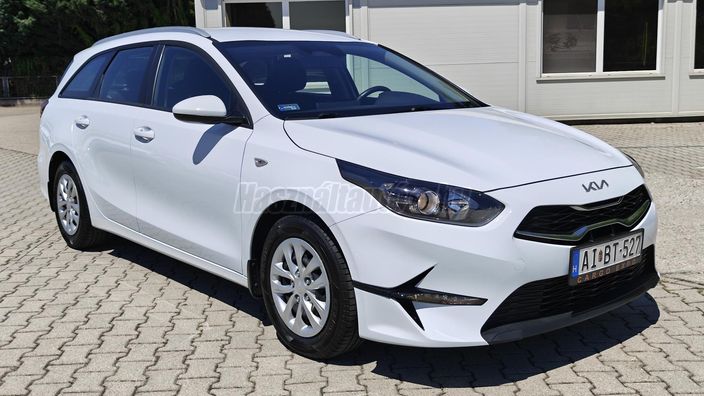 KIA CEE'D Ceed SW 1.5 T-GDI Silver DCT