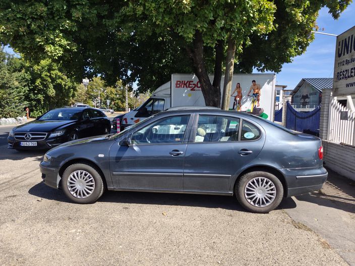SEAT TOLEDO 1.6 16V Signo