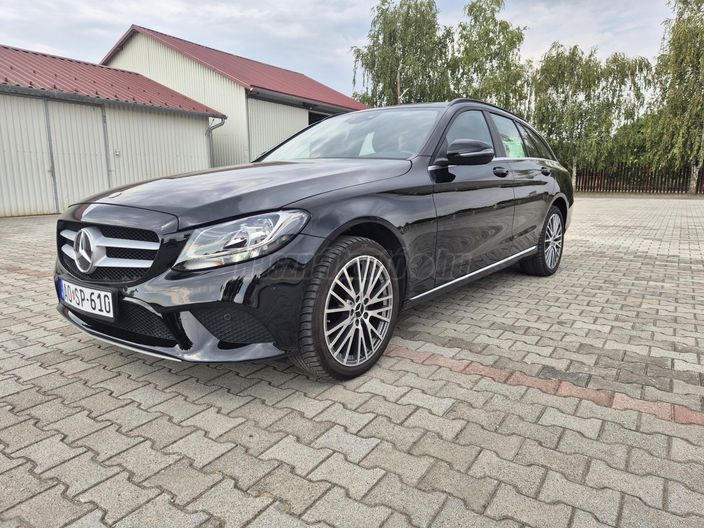 MERCEDES-BENZ C 200 T d 1.6