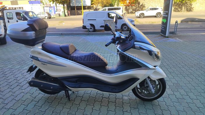 PIAGGIO X 10 500