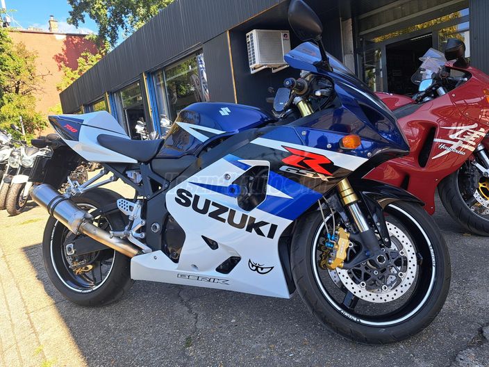 SUZUKI GSX-R 750