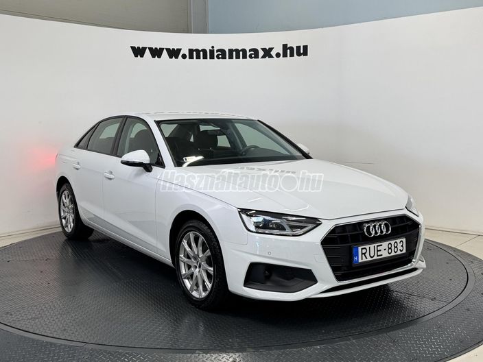 AUDI A4 35 TDI Basis S-tronic