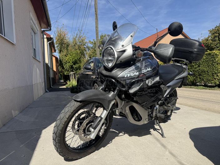 HONDA XL 700 V