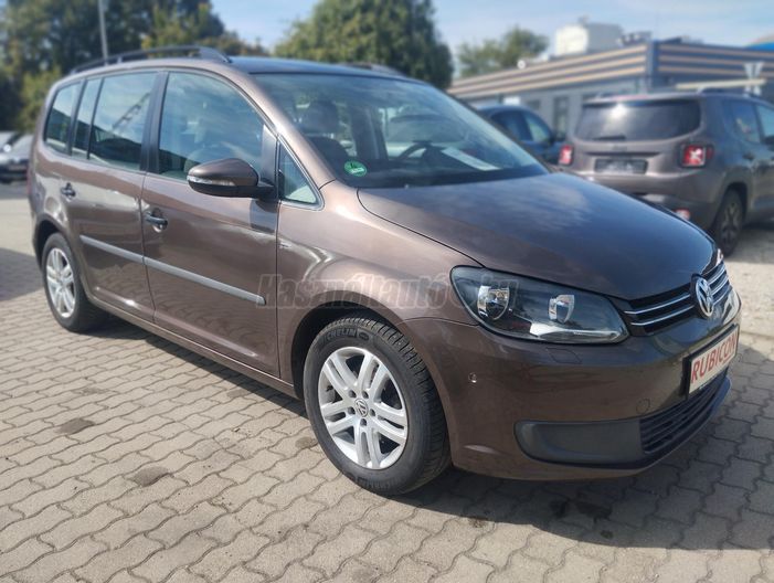 VOLKSWAGEN TOURAN 1.6 CR TDI Trendline [7 személy]