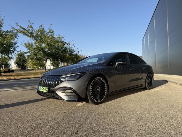 MERCEDES-BENZ EQE 43 AMG