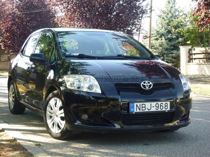 TOYOTA AURIS 1.4 D-4D Aquatis